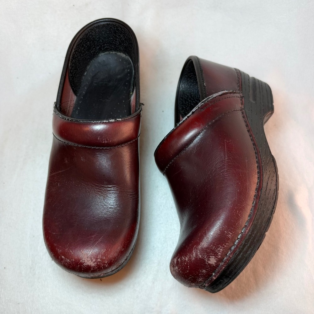 Dansko Professional Clogs Cabernet Burgundy Leather Shoes Womens 38